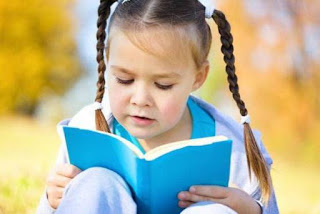 Imágenes de niños leyendo libros